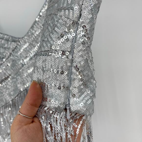 SAYLOR | Persephone Top & Mini Skirt Set in Platinum Silver Sequin Disco S - Picture 11 of 16